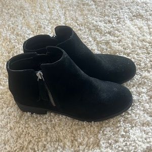 Blondo Black Booties Size 8